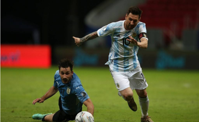  昂热小将破门制胜，终结巴黎联赛十连胜  